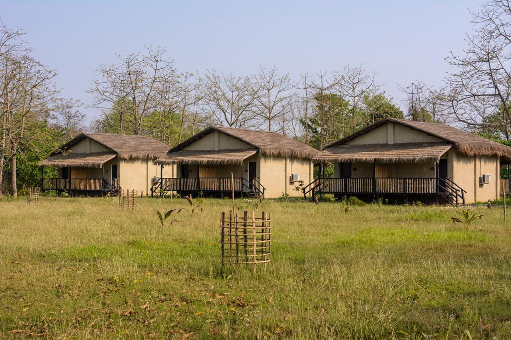 ซารัง ไวลด์ไลฟ์ ซองชัวรี Hotel Meghauli ภายนอก รูปภาพ